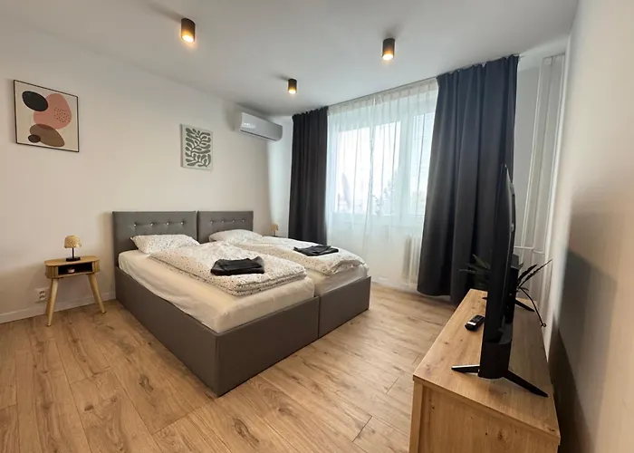 So Sukromnym Parkingom * Michalovce